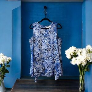 Fever Blue & White Mosaic Floral/Paisley Print Sleeveless Layered Tunic Top